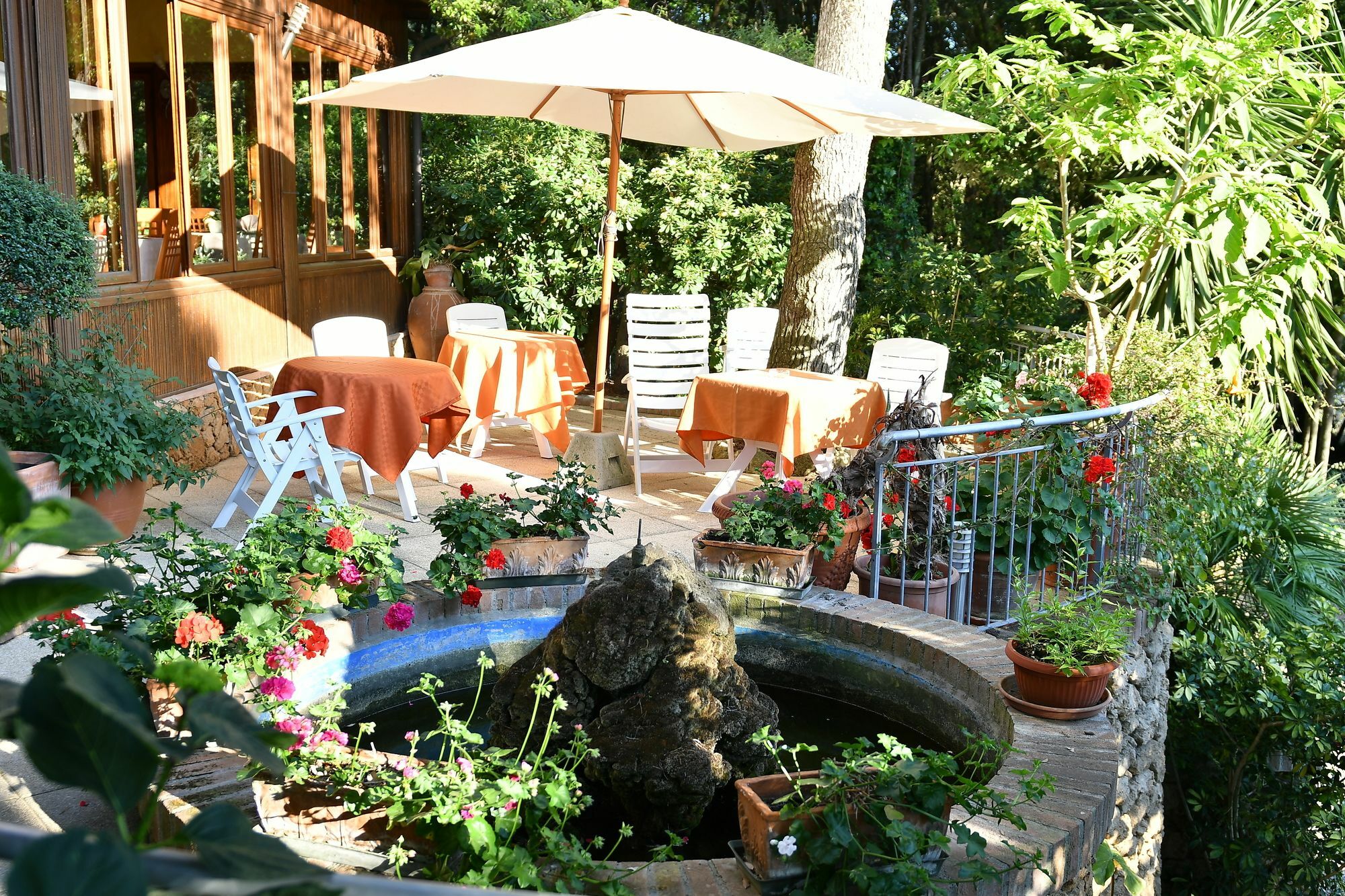 Hotel La Rosa Del Tirreno Livorno Kültér fotó